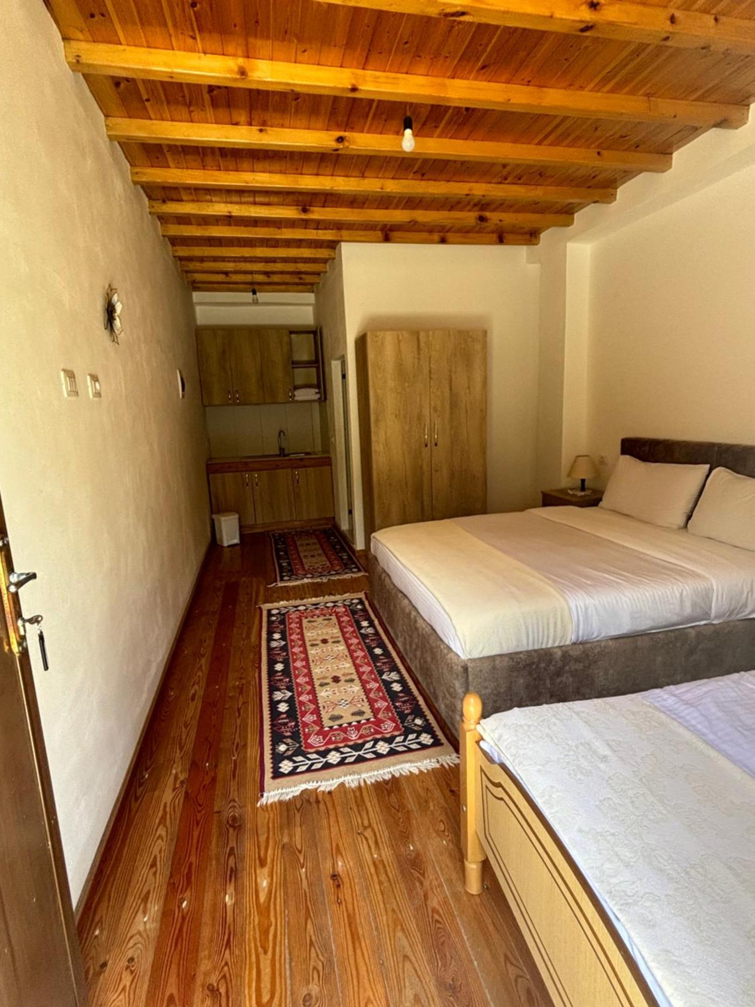 Guest house Magic Space Petros Skafias Theth