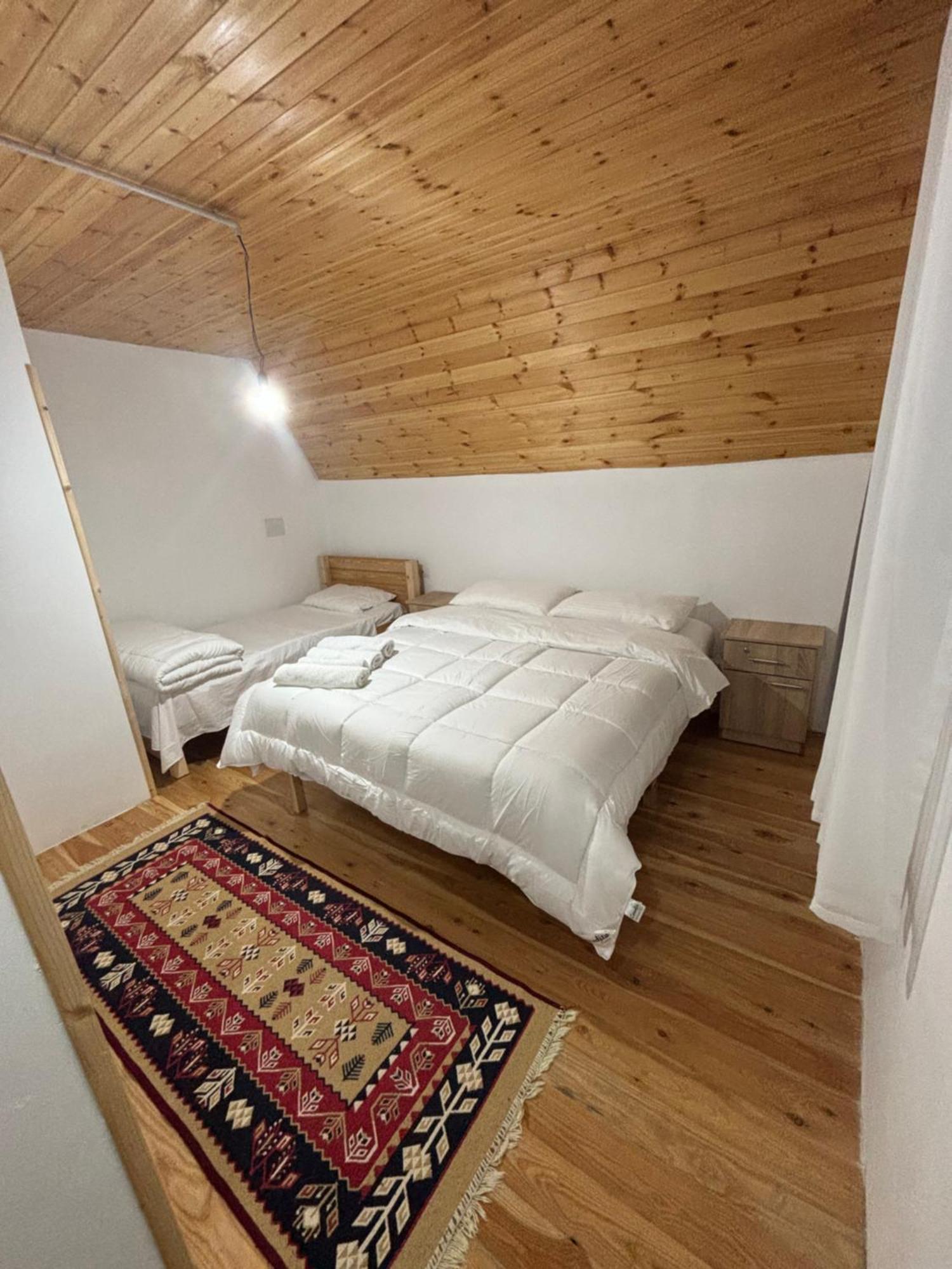 Guest house Magic Space Petros Skafias Theth